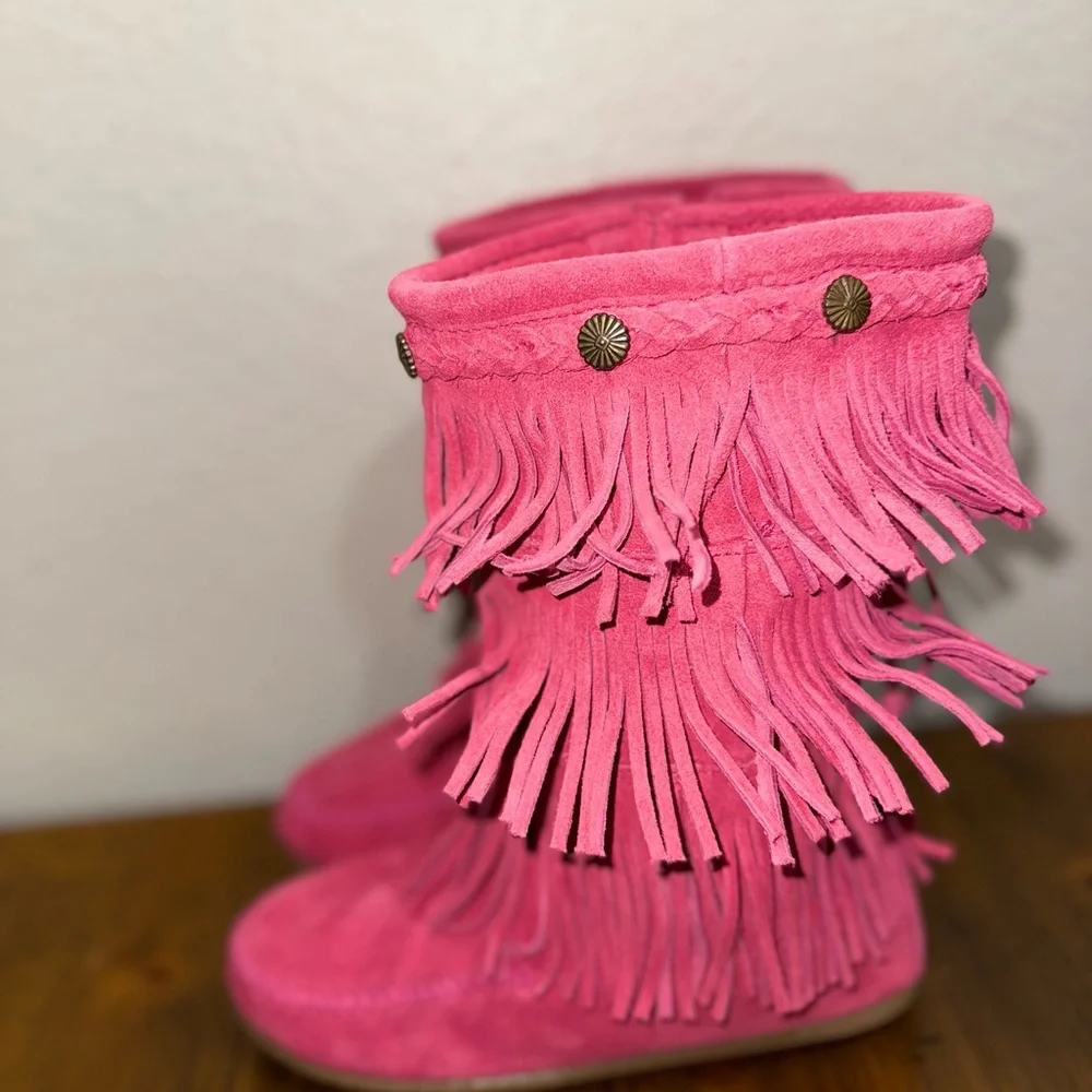 Minnetonka Pink Fringe Boots Kids Size 3 Boho Western Barbiecore‎ Suede